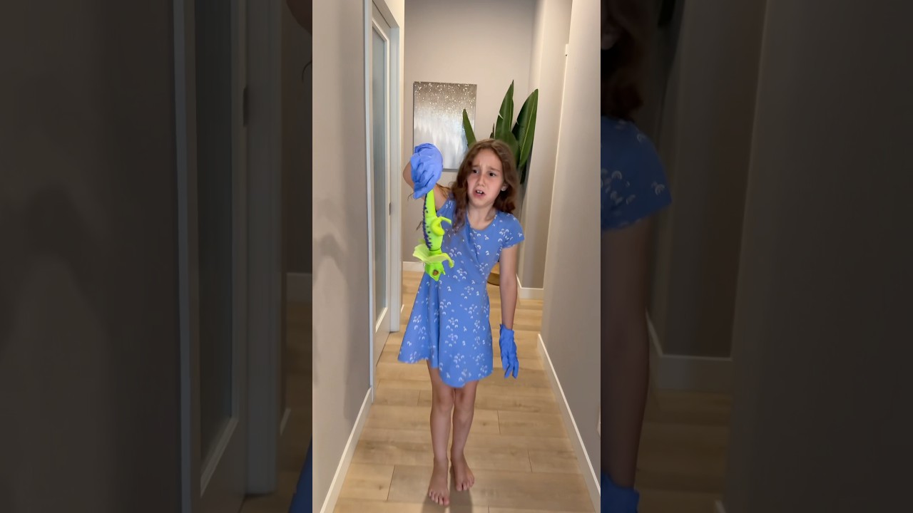 The brave sister - Sierra always saved Rhia from danger and protects her