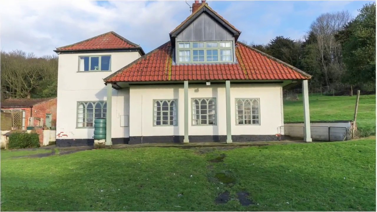 Game Keepers Cottage, Danns Hill, Saxby All Saints, DN20 0PZ For Sale