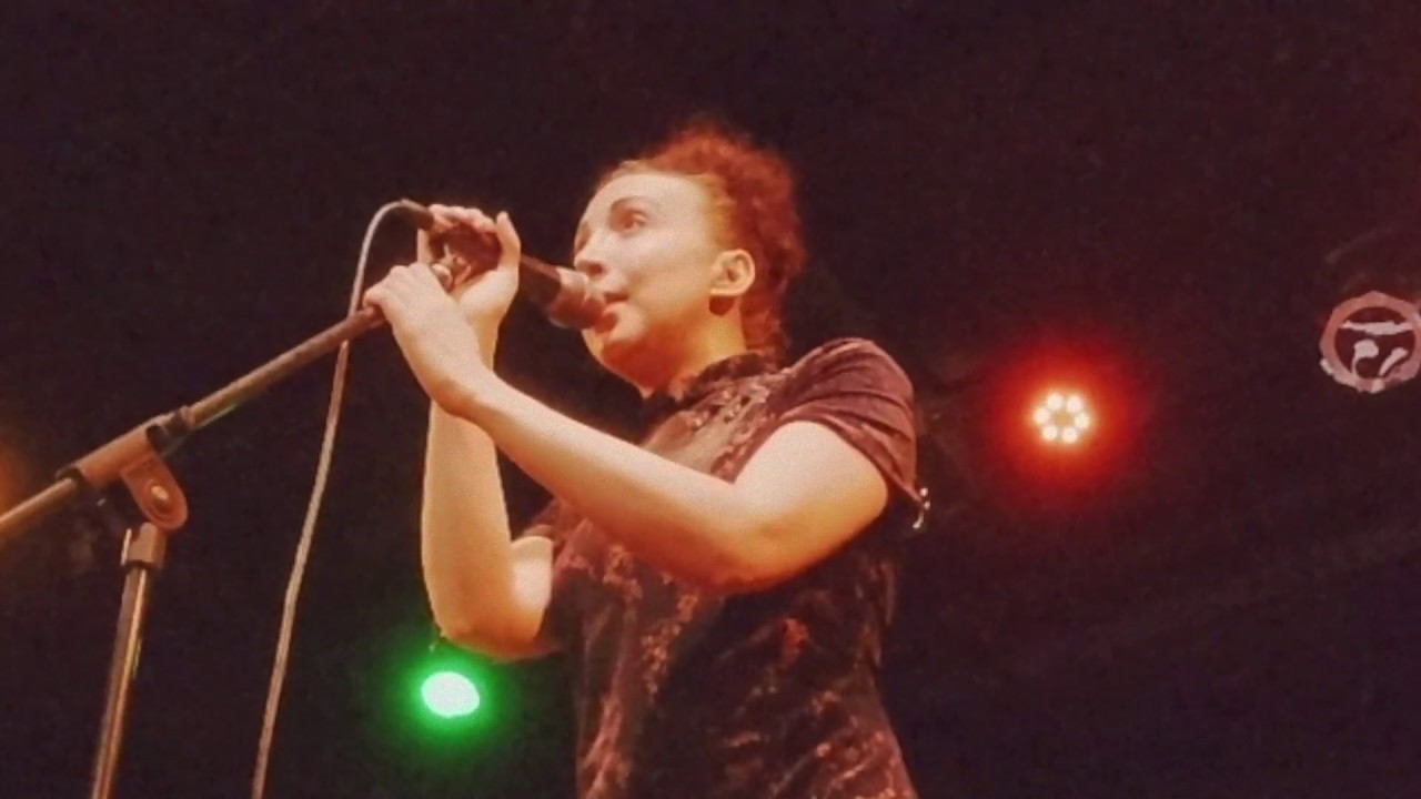 Daniela Ropert - Dragons - YouTube