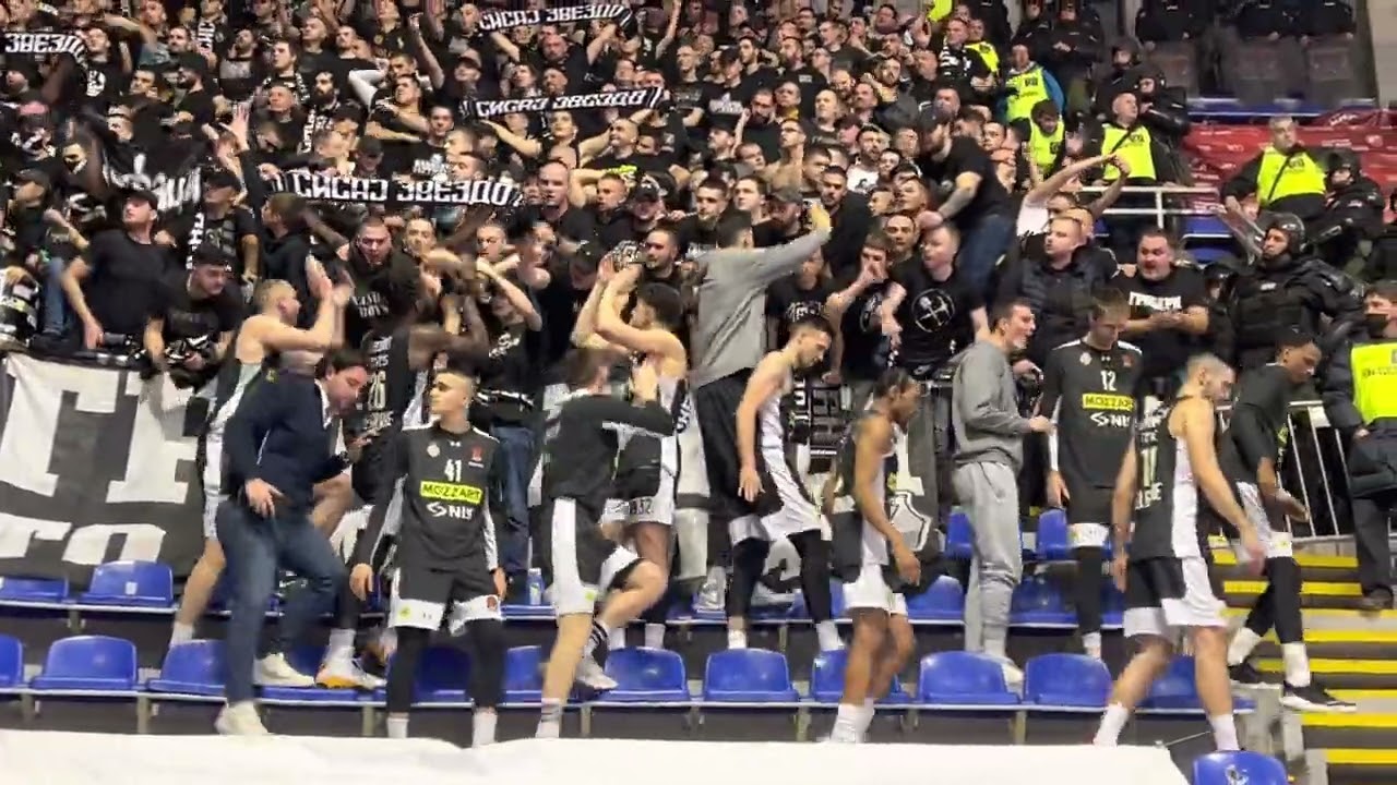 Igrači Partizana Slavili sa Navijačima Pobedu Nad Zvezdom | SPORT KLUB KOŠARKA