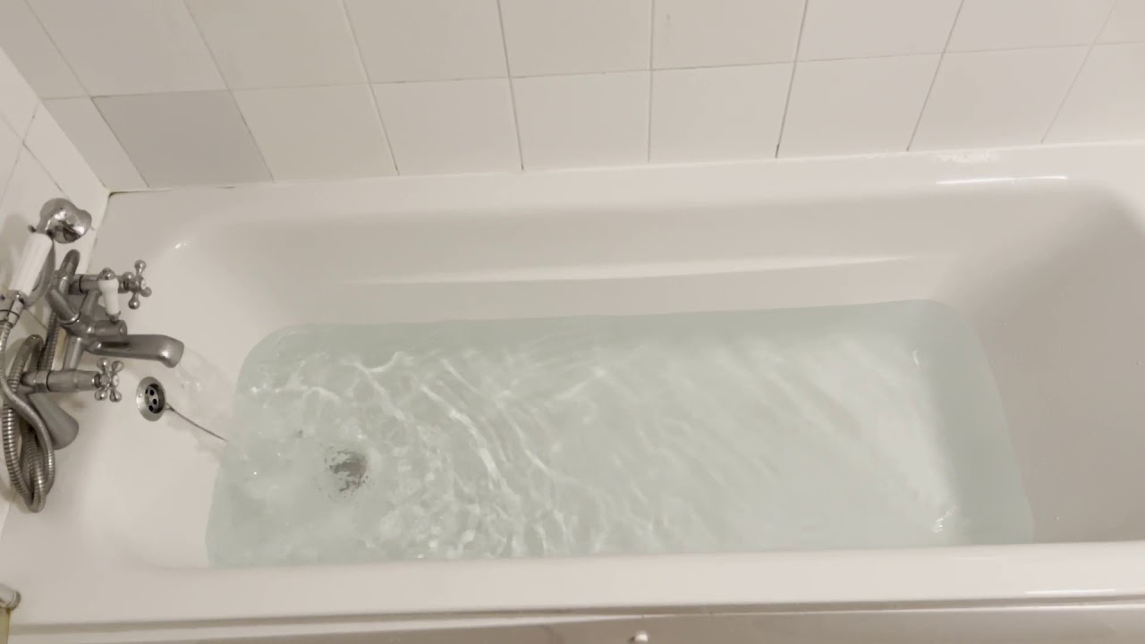BATHTUB FILLING SOUNDS INSIDE THE BATHROOM Relaxing water sound for