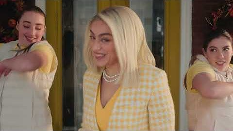 Here I Go (ft. Charli xcx) - SNL Digital Short