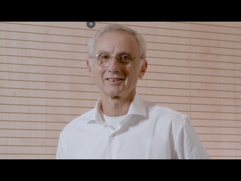Eugenio Starita describes the advantages of a CDMO choosing Stevanato Group's EZ-fill® solutions.