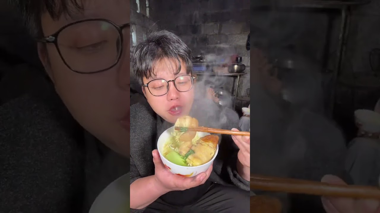 I spent 50 to buy a pig's trotters to stew for my niece and them. It's a simple meal. My rural l