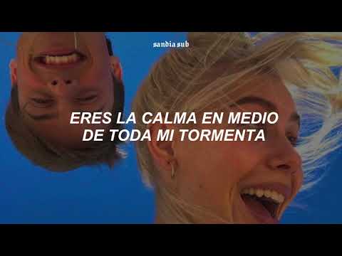 entre lujos y