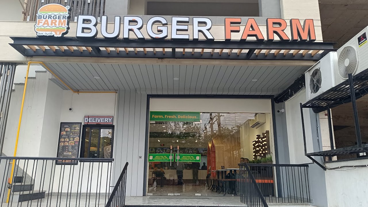 Burger Farm Food Review New Outlet in Alwar 💯 YouTube