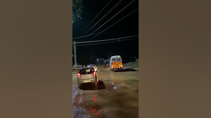 ഇനിയെങ്കിലും കണ്ണുതുറക്കു അധികാരികളെ, കോട്ടത്തറ ആശുപത്രിയിൽ നിന്നും രോഗിയുമായി പോകുന്ന ആംബുലൻസ് 🙏