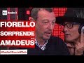 FIORELLO irrompe a Radio2 Social Club mentre c'è AMADEUS in studio