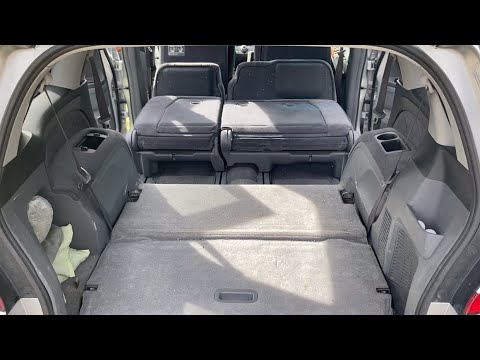 Folding seats down in MPV Car (Honda Odyssey 2007) - YouTube