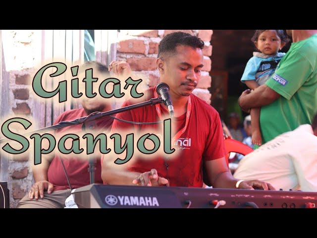 Gitar Spanyol (Eman D'nikky)_ Cover Emphy Leuape_ Dansa Timor viral 2022 class=