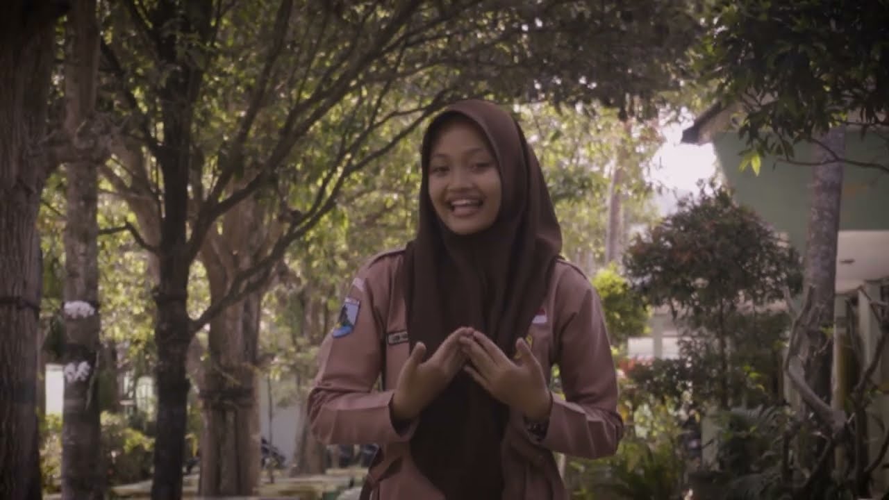 LUQNA FARADIBA IRAWAN | DUTA ANTI KORUPSI SMAN 1 SUTOJAYAN