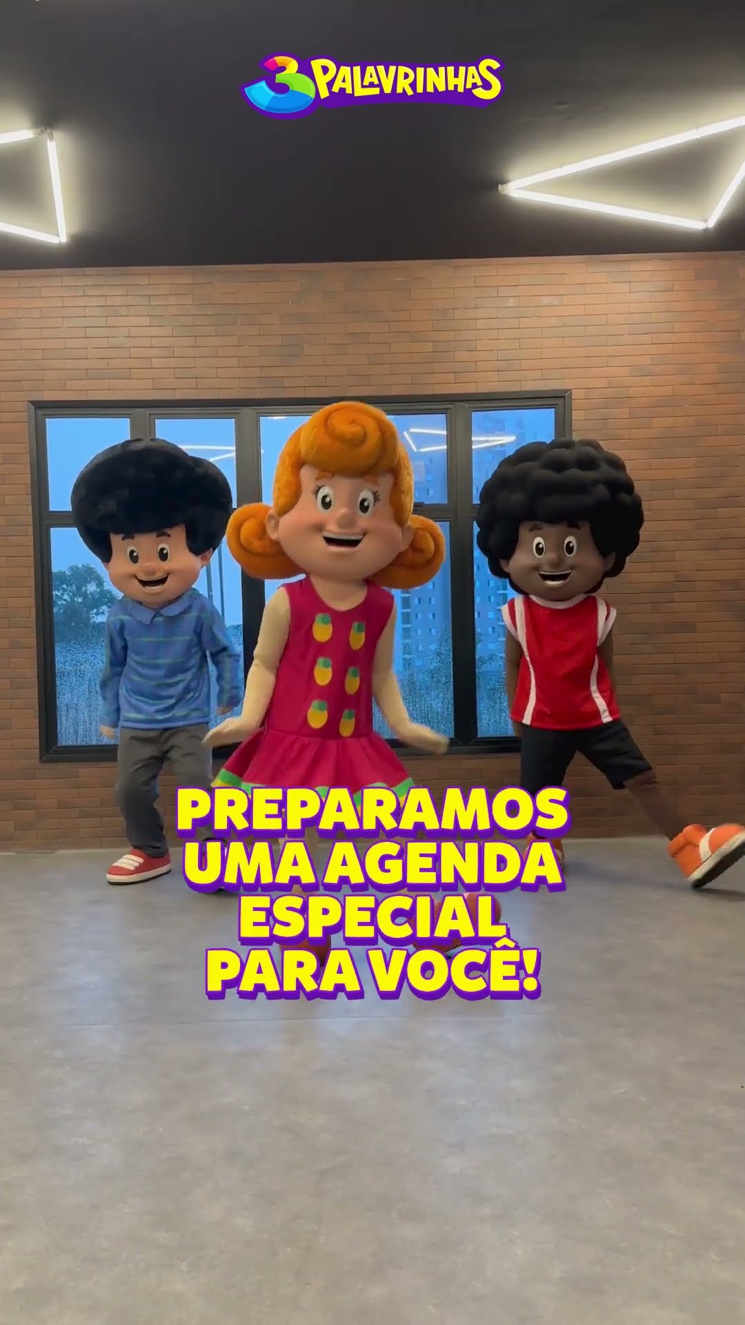 Quer dançar ao vivo com o 3 Palavrinhas? Acesse nossa agenda de shows disponível na descrição.