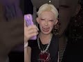 だから眉毛ないのか。。。 #ギャルネイル