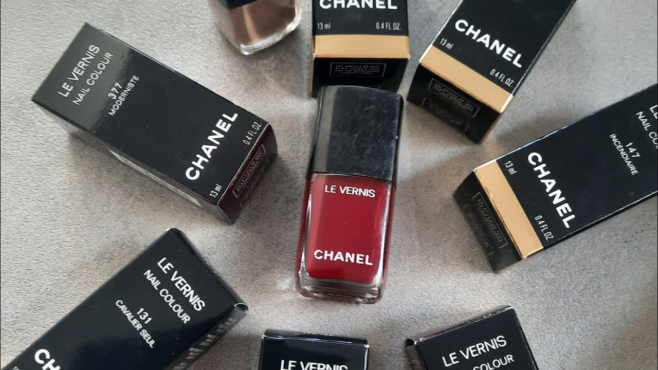 LA MIA MANICURE DEL PERIODO CON SMALTO TRADIZIONALE 💅