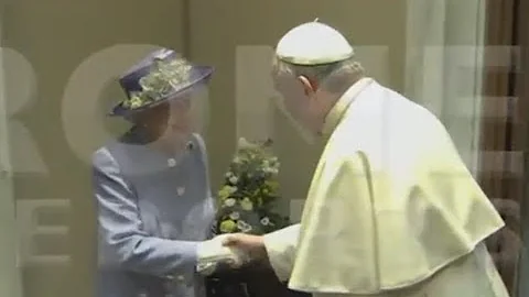 Pope meets with Queen Elizabeth. Sends gift to little Prince George