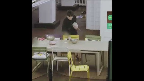 jungkook singing serendipity😍🐰🐣#jikook