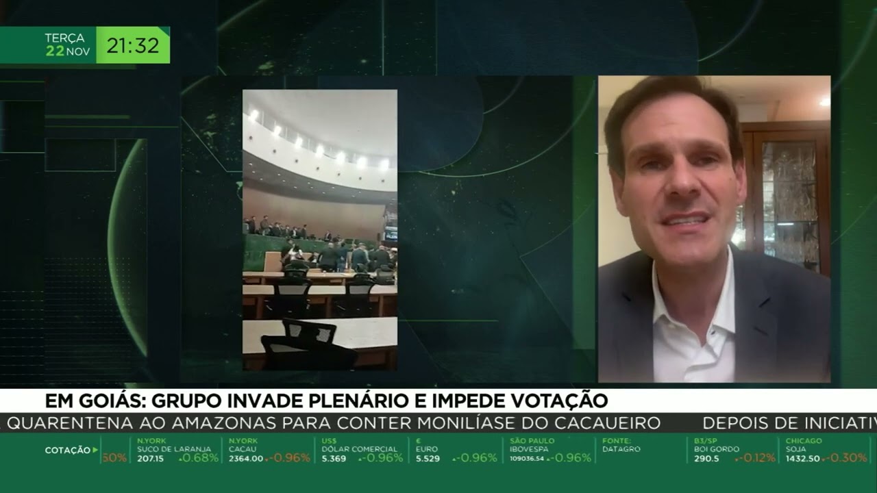 Em Goiás: grupo invade plenário e impede votação