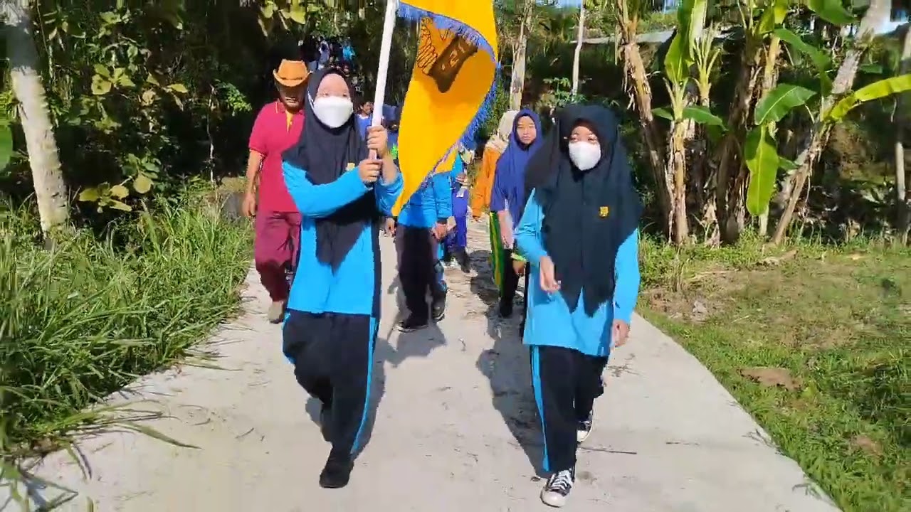 KEGIATAN HARI INI SENAM DAN JALAN SEHAT DI SMP N 2 TULAKAN