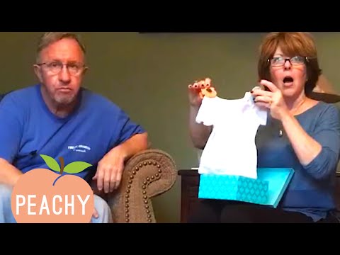 Video: How Beautiful To Announce Your Pregnancy