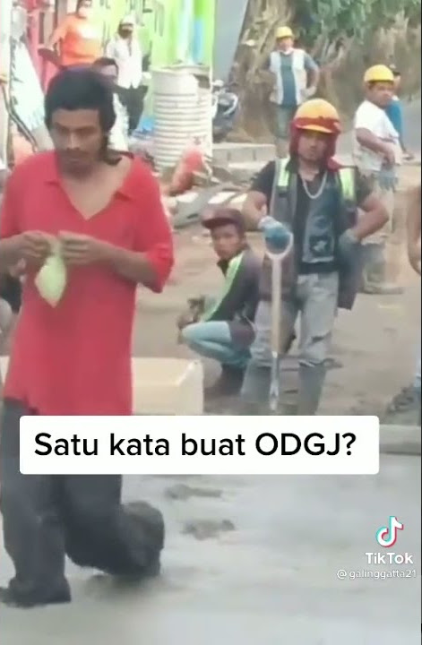 orang gila bebas😂😂😂😂
