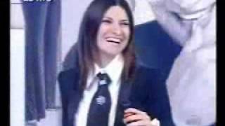 Laura Pausini na Hebe - 2004- canta resta in ascolto - parte 1