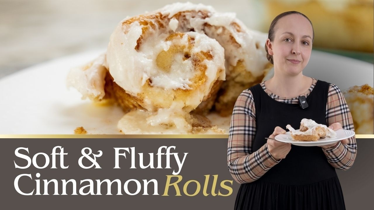 Soft & Fluffy Homemade Cinnamon Rolls 🍞🤎 | Easy Family Recipe