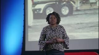 The sweet science of Beekeeping | Yvonne Bey | TEDxScotlandville