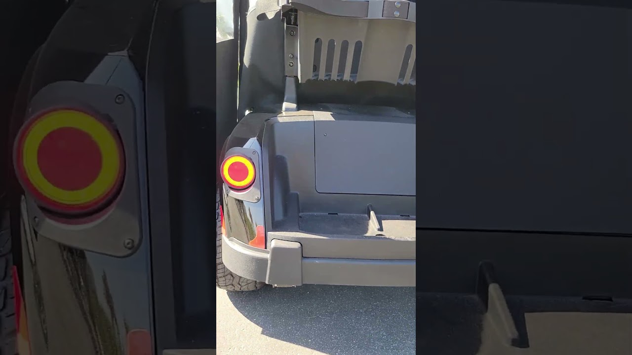 2023 E-Z-GO Freedom RXV Elite