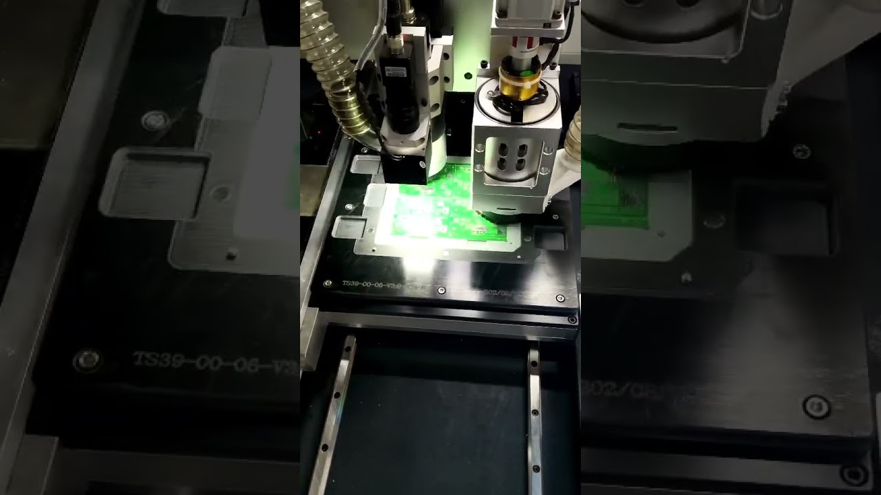 Auto PCB router with double heads ,it can cut stamp hole and v-cut line on one PCB,High efficiency.