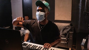 We Only Used 2 Melodies! Nard & B Making A Beat With Musik Major Q and B100 | How To Flip A Melody