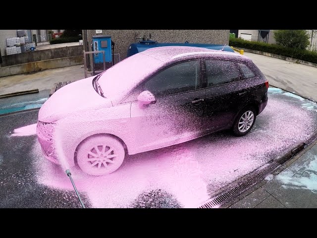 Shiny Garage's PINK snow foam.REVIEW 