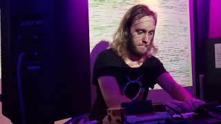 SpongeBob Stadium Rave (Jellyfish Jam) by dontblinkoryoulldie at Square Sounds Tokyo 2019 pre-party Resimi