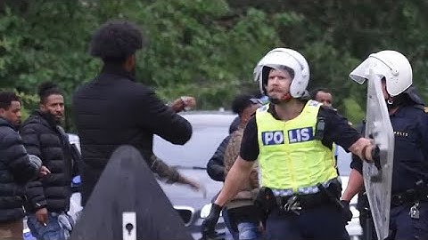 Scores injured after protesters against Eritrea