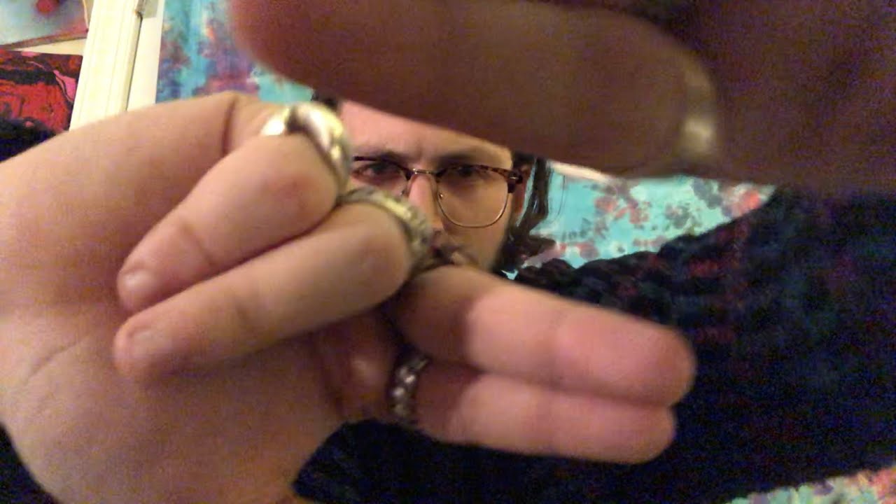 ASMR Spit Painting - Cleaning a Smudge (Miss Manganese Inspired)