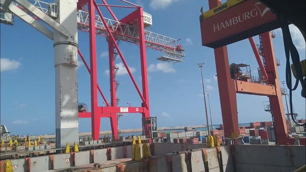 Погрузка в порту - YouTube