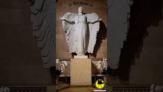 Famous Graves - Vol. 113: Elizabeth Taylor