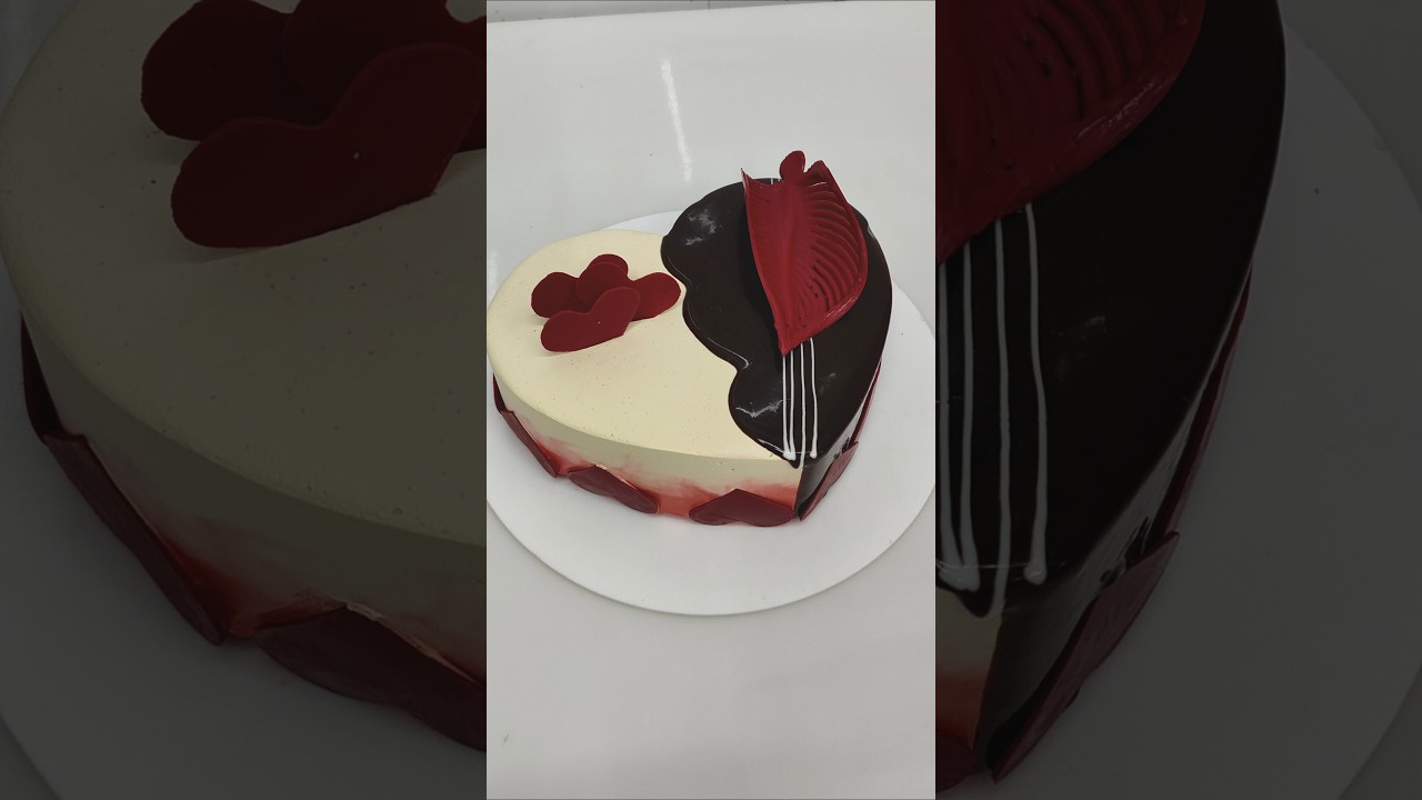 latest simple heart shape chocolate cake design 