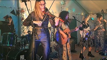The Laurettes live 2 at the Tarbert Music Festival 2025