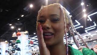 I KISSED A GIRL!!!! | London Pride Vlog