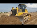 New Operator Start Job Of Bulldozer Push That&#39;s Good