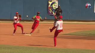 Se calentó el juego de semi final entre Las Tunas y Matanzas.