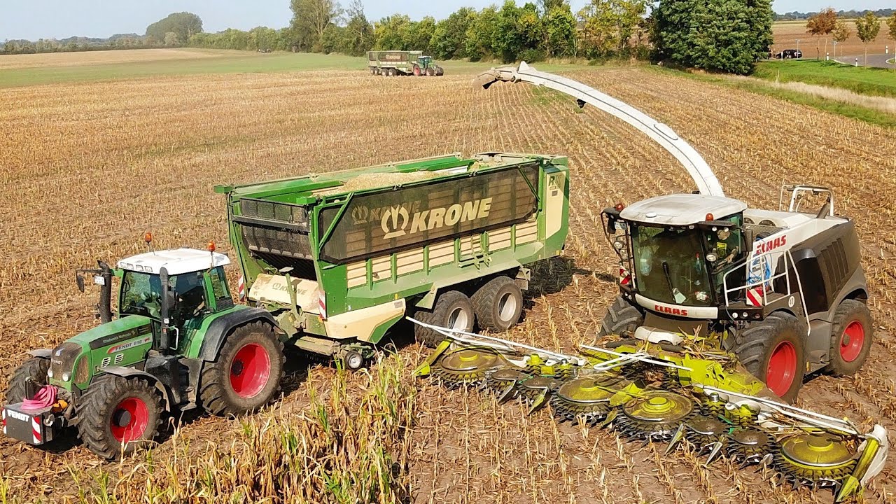 Claas Jaguar & Xerion in Special BLACK EDITION