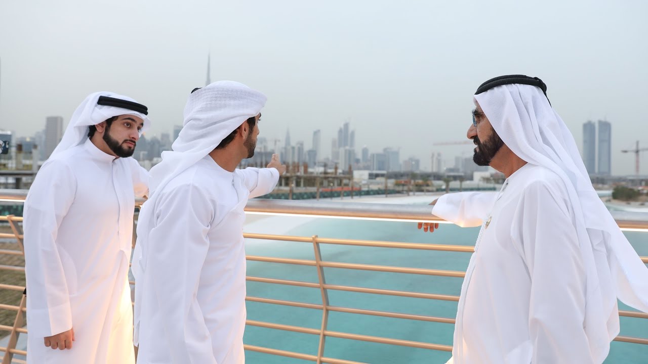 نائب رئيس الدولة يتفقد مشروع الحي الأول في مدينة محمد بن راشد آل مكتوم