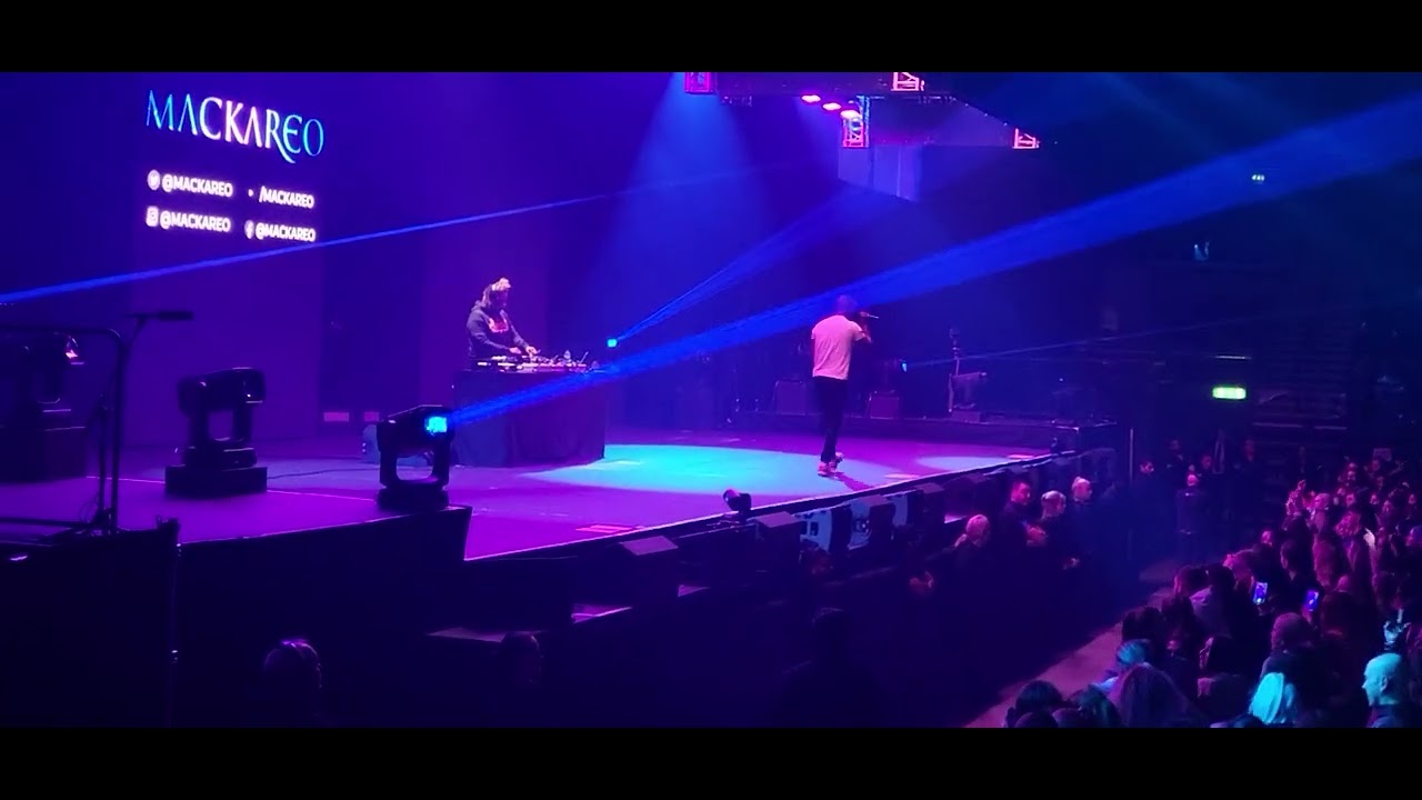 ‪@Mackareo‬
