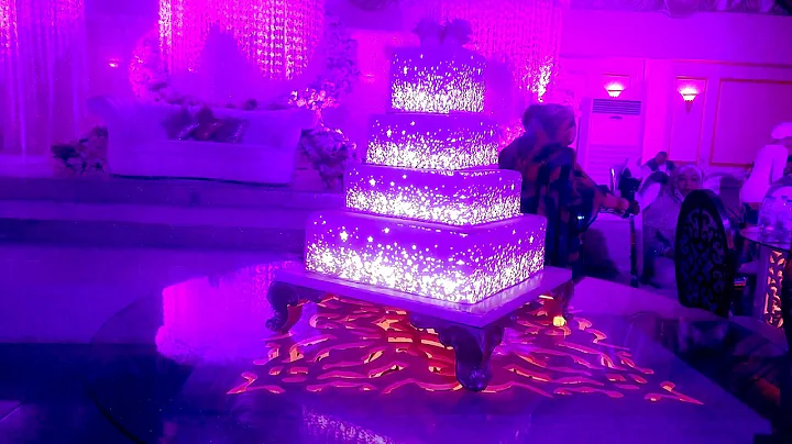 3d projection on wedding cake