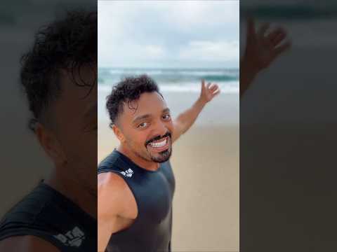 Tirullipa correndo na praia