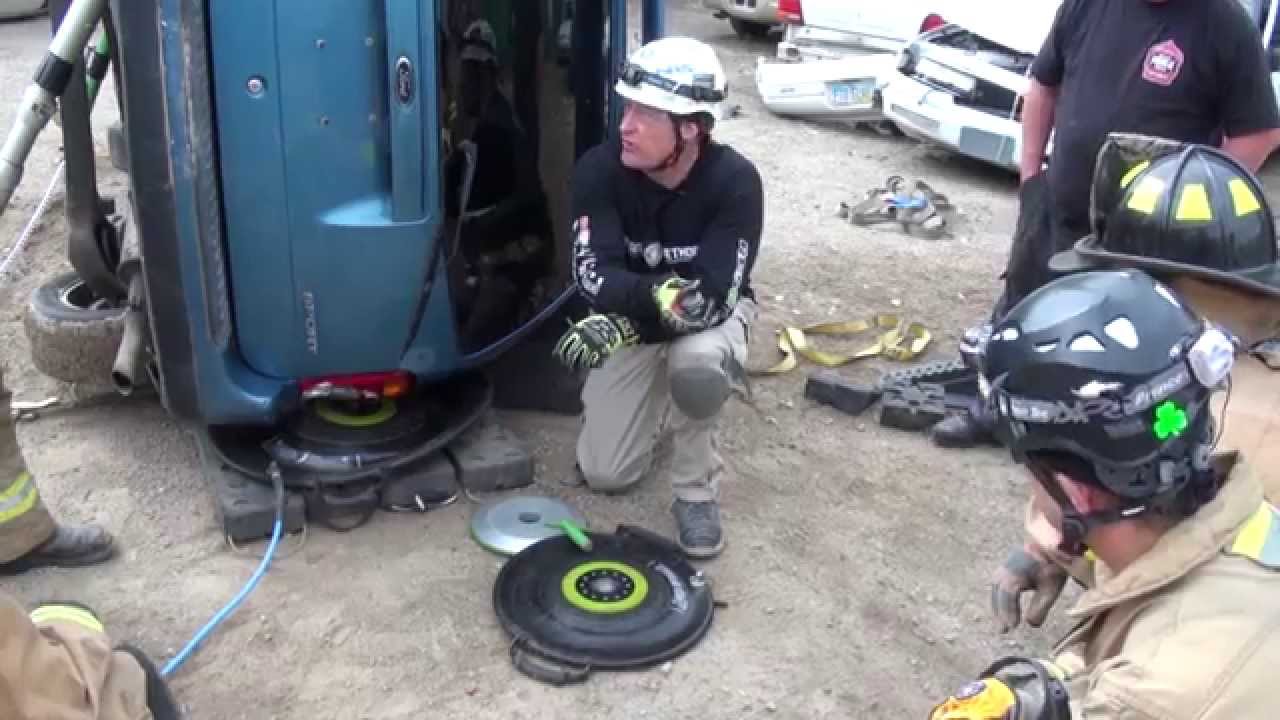 Lateral Vehicle Airbag Lifts YouTube