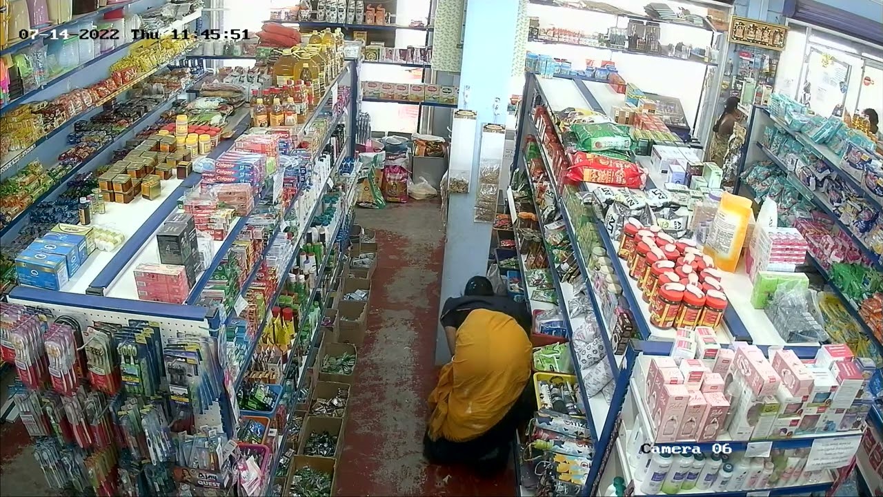 Two Ladies Had Stolen Lot of Things and Hide inside the Saree Part-2