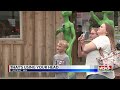Giant nutcracker gets his head, hat in Luverne