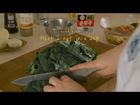 [SUB] VLOG #48 하루세끼, 새우 부추전과 돼지불백 : What I eat in a day, <strong>buchimgae</strong> and pork bulgogi | Honeykki 꿀키